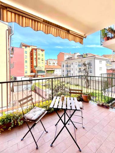 Exclusive home with terrace at 15 min to Duomo, Милан