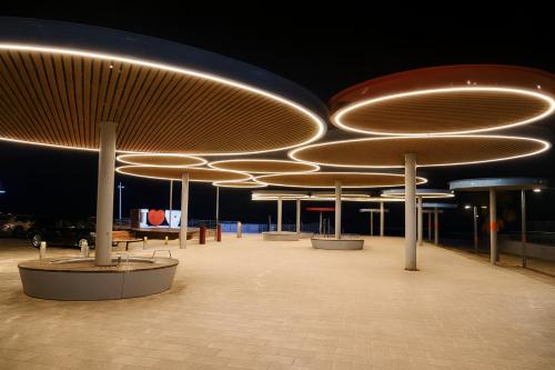 חדר על הים בבת ים in Bat Yam