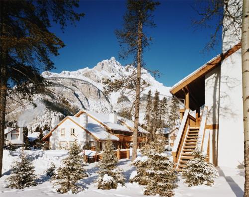 Banff Rocky Mountain Resort - Hotel - Banff