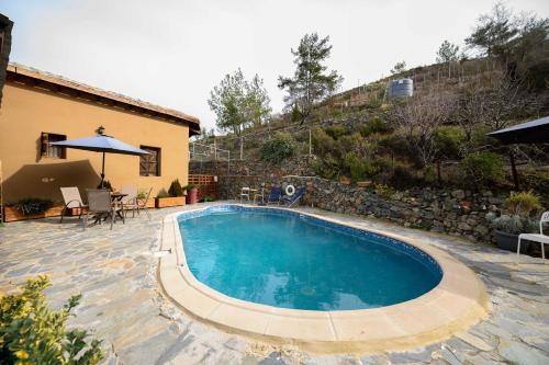 Fikardou Chalets in Ficardou