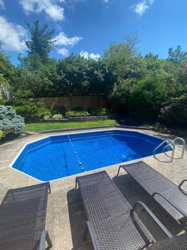 Úszómedence, Centrally Located Lexington FUN-ZONE! Pool! Hottub! Game Room! in Blueberry Hill-Brigadoon-Stoneybrook-Baralto