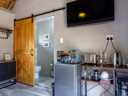 The Horseshoe Guesthouse - image 5