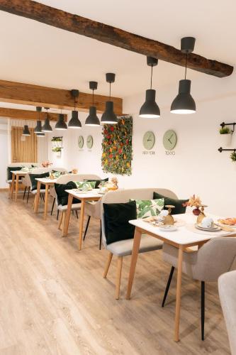 مطعم, Bellu Suites by GuestPro in Urgezes