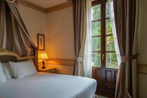 Blau Gran Hotel Las Caldas, a member of Radisson Individuals Room Type - Superior Room (Classic)