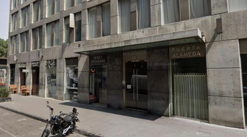 Alameda Central, Puerta Alameda