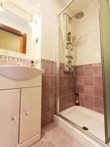 Amplio con 2 baños y 4 camas dobles, Bilbao (fotografie 8)