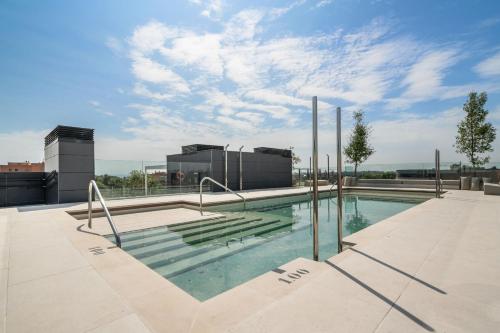 IFEMA-Aeropuerto 2 Hab Piscina y Parking Gratis Alquiler Temporal - image 7