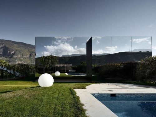 Holiday Home Mirror House Nord by Interhome