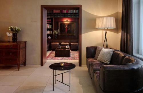 Alden Suite Hotel Splügenschloss Zurich - image 12