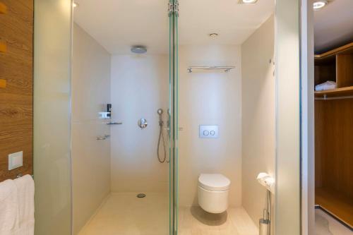 Ocean Drive Port Portals - image 4