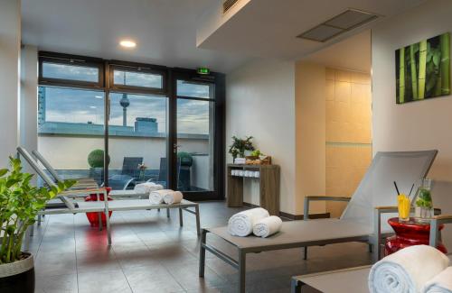 Leonardo Royal Hotel Berlin Alexanderplatz - image 6