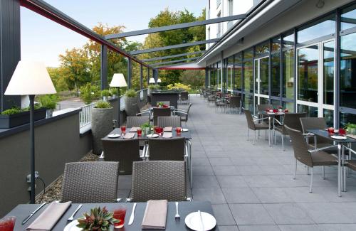 Altan/terrasse, Leonardo Hotel Voelklingen in Völklingen