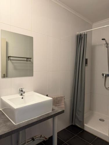 L'Excess Hotel - image 42
