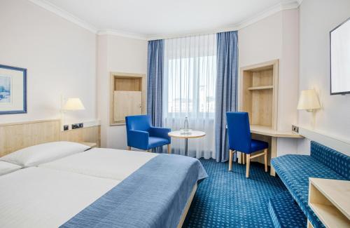 Hotel Erfurt City Center by Leonardo Hotels Room Type - Family Triple Room