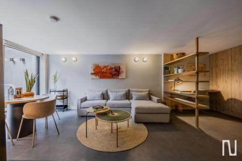 NOK Modern 2BR Apartment with Terrace near Zona T