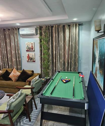 Recreational facilities, 1 Bedroom Apartment with 24hrs Backup Power Supply in Portharcourt in Ikorodu