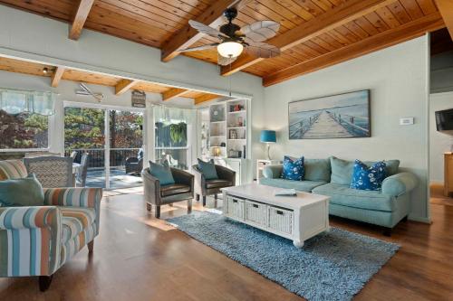 Lakefront Home with Dock 10 Mi to Central Ave! in Hot Springs, USA