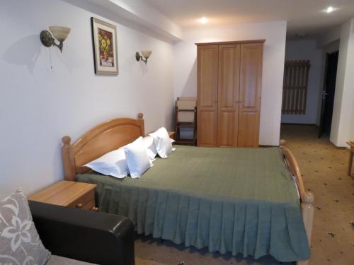 Deluxe Double Room with Extra Bed