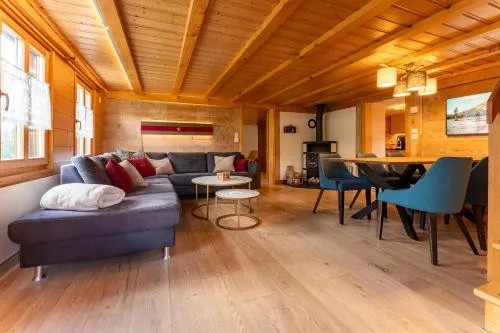 Chalet Rösi - Ferienwohnung mit Hot Pot & Bergsicht in Adelboden, Schweiz