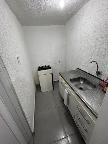 KitNet Mobiliada Zona Norte Sp in กาโชเอย์ริงยา