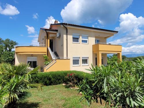 Apartment Apartment Dani 2 by Interhome - Location saisonnière - Malinska