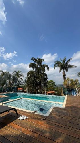 Casa de Vidro em Condomínio (Casa de Vidro em Condominio) in 弗朗西斯科基里諾