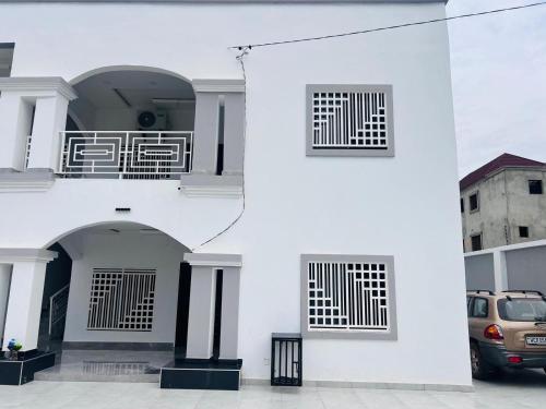 Chippo and Mams in Tanji