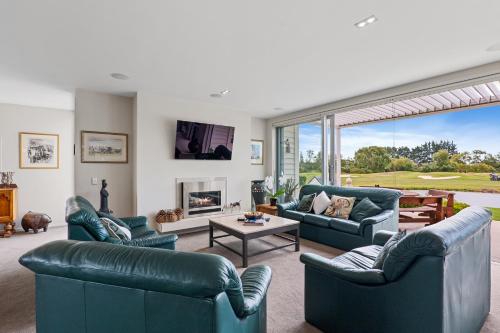 Clearwater Golf Resort - Entire Luxury Home in Northwood
