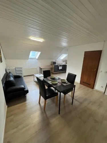 Charmante DG Wohnung in MG Waldhausen in Mönchengladbach, Deutschland