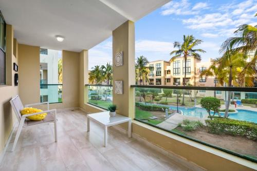 Paradise in Aquatika Pool Front Apartment in 洛伊薩