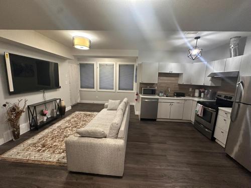 Kitchen, Stylish Open Cozy & Contemporary Living Space in Prince George (BC)