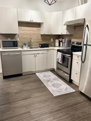 Kitchen, Stylish Open Cozy & Contemporary Living Space in Prince George (BC)