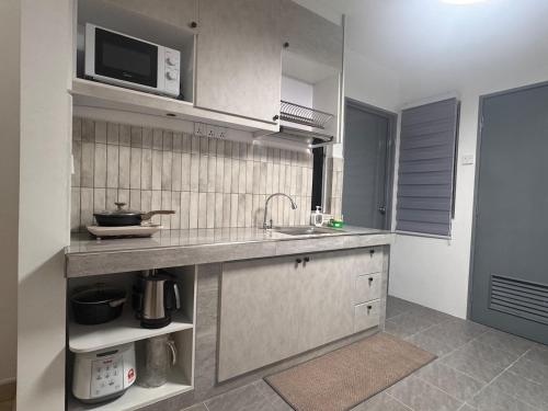 3BR KLCC View PlazaRahKg Baru next to Rembayung - image 11