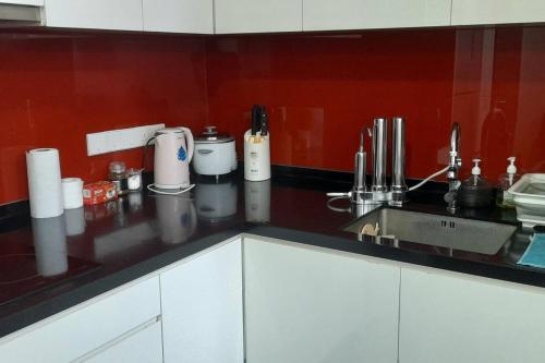 Kuala Lumpur Mont Kiara Arcoris SOHO 5 Pax Walk to Mall Pool WIFI - image 14