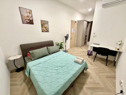 Upton Studio 2 pax Kuching City near Wind Caves