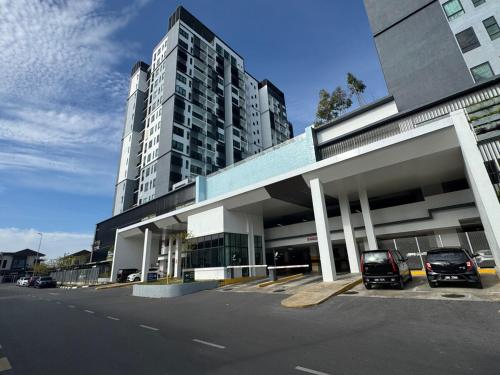 Upton Studio 2 pax Kuching City near Wind Caves