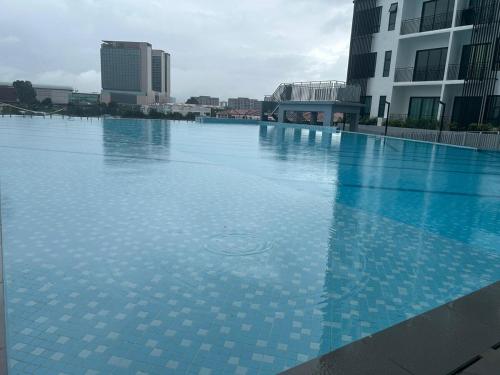 Upton Studio 2 pax Kuching City near Wind Caves