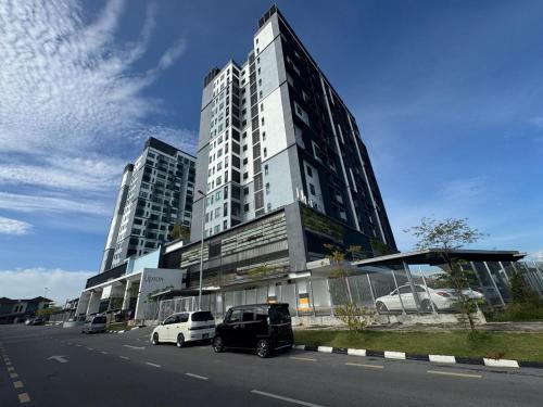 Upton Studio 2 pax Kuching City near Wind Caves