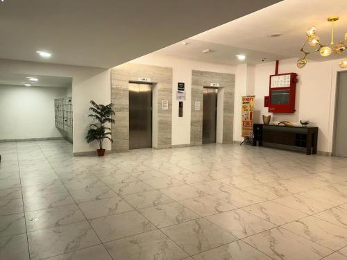 Upton Studio 2 pax Kuching City near Wind Caves