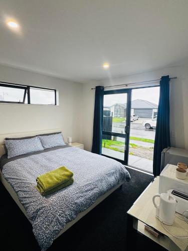 Room with en-suite bathroom in Kaiapoi