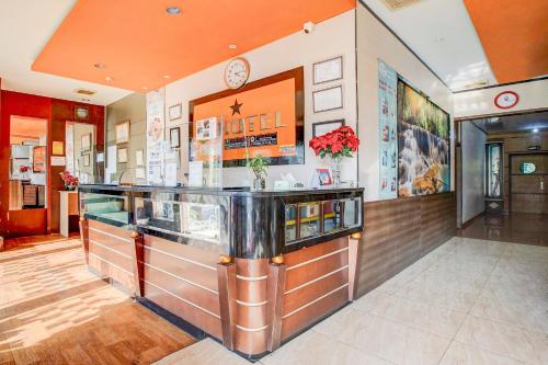 로비, Collection O Batam near DC Mall formerly S Hotel in 바탐 섬