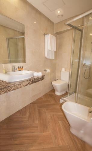 Bathroom, Melliber Appart Hotel in Casablanca
