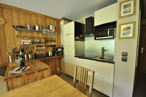 Apartment in Chalet Chamoissiere