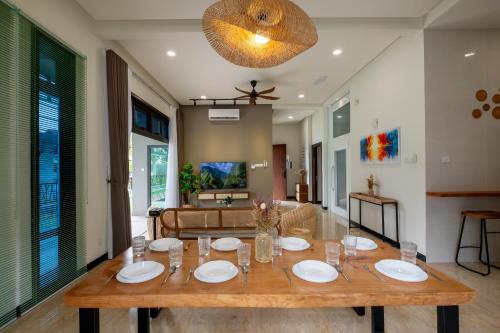 Bungalow Putrajaya 15pax w Private Pool Gathering - image 13