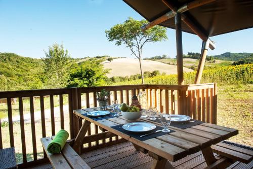 Camping Podere Sei Poorte - ConTENTissimo in Monteciccardo