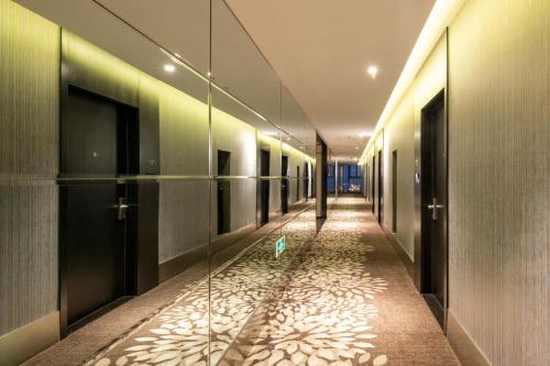 Orange Crystal Hotel Nantong Xinghu 101 Plaza – Nantong, VA