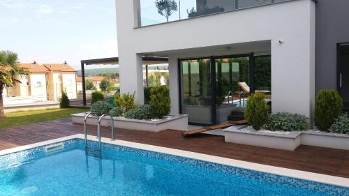 Apartment Villa Agava Malinska by KRALJ TRAVEL – khách sạn tại Zidarici