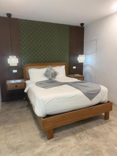 Double room, pool view