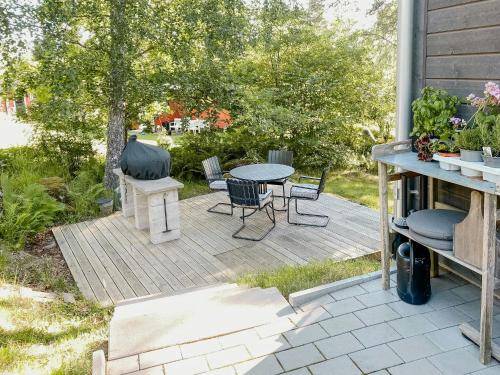 Unterkunft von außen, Modern Glass House With A View Over Lake Lejondal in Bro