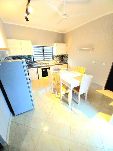 Villa SunShine exclusive in วาตามู